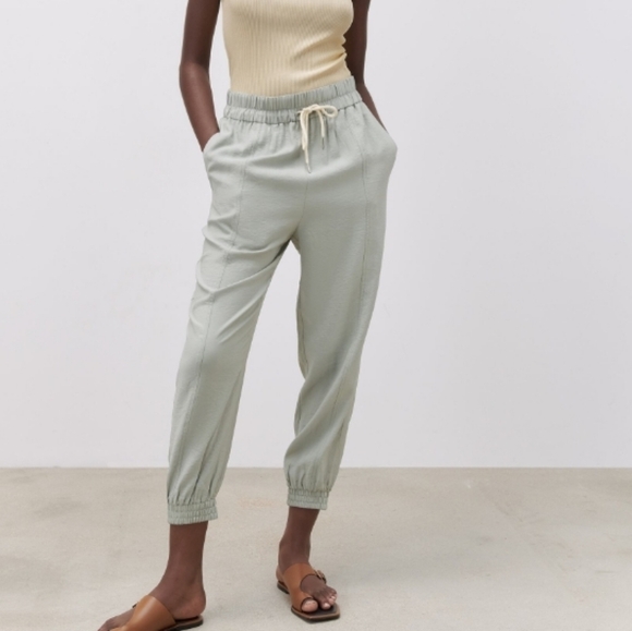 Zara Pants - ZARA Rustic light khaki joggers